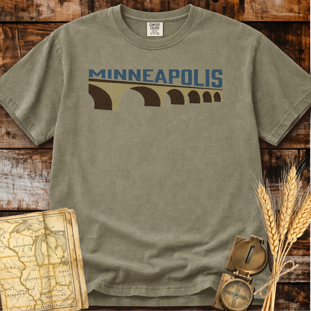 Minneapolis Minnesota | Arch Bridge T-Shirt